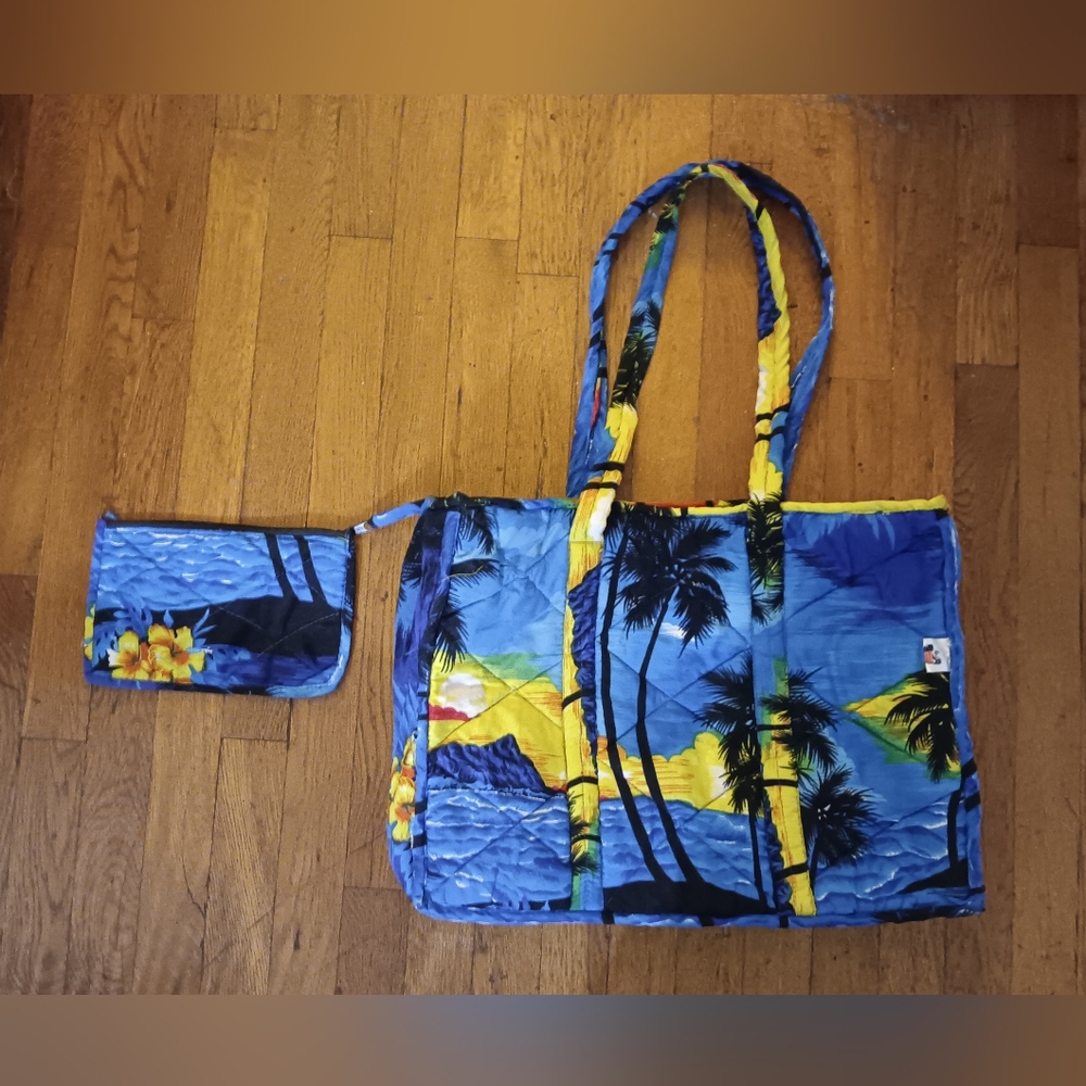 Rima Quilted Beach Bag with Wristlet